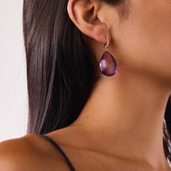 Sanalitro – moderne Amethyst-Diamant-Ohrhänger aus 18-karätigem Gelbgold