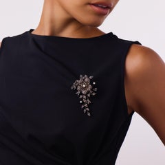Broche florale en argent et or rose 18 carats de la Belle Époque française, de style « tremblant »