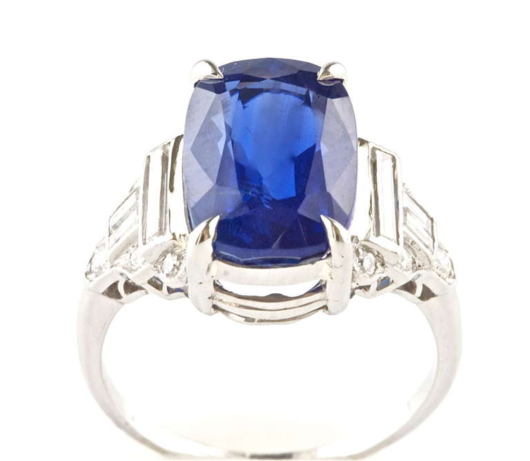 Burma No Heat Sapphire Diamond Platinum Ring In Excellent Condition In Beverly Hills, CA