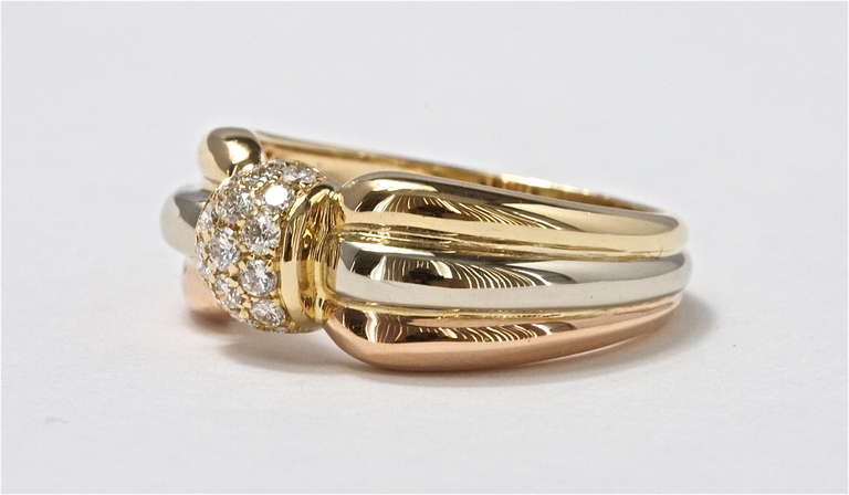 Signed and numbered by Cartier. In 18k gold.

Ring size 6 and can be re-sized.