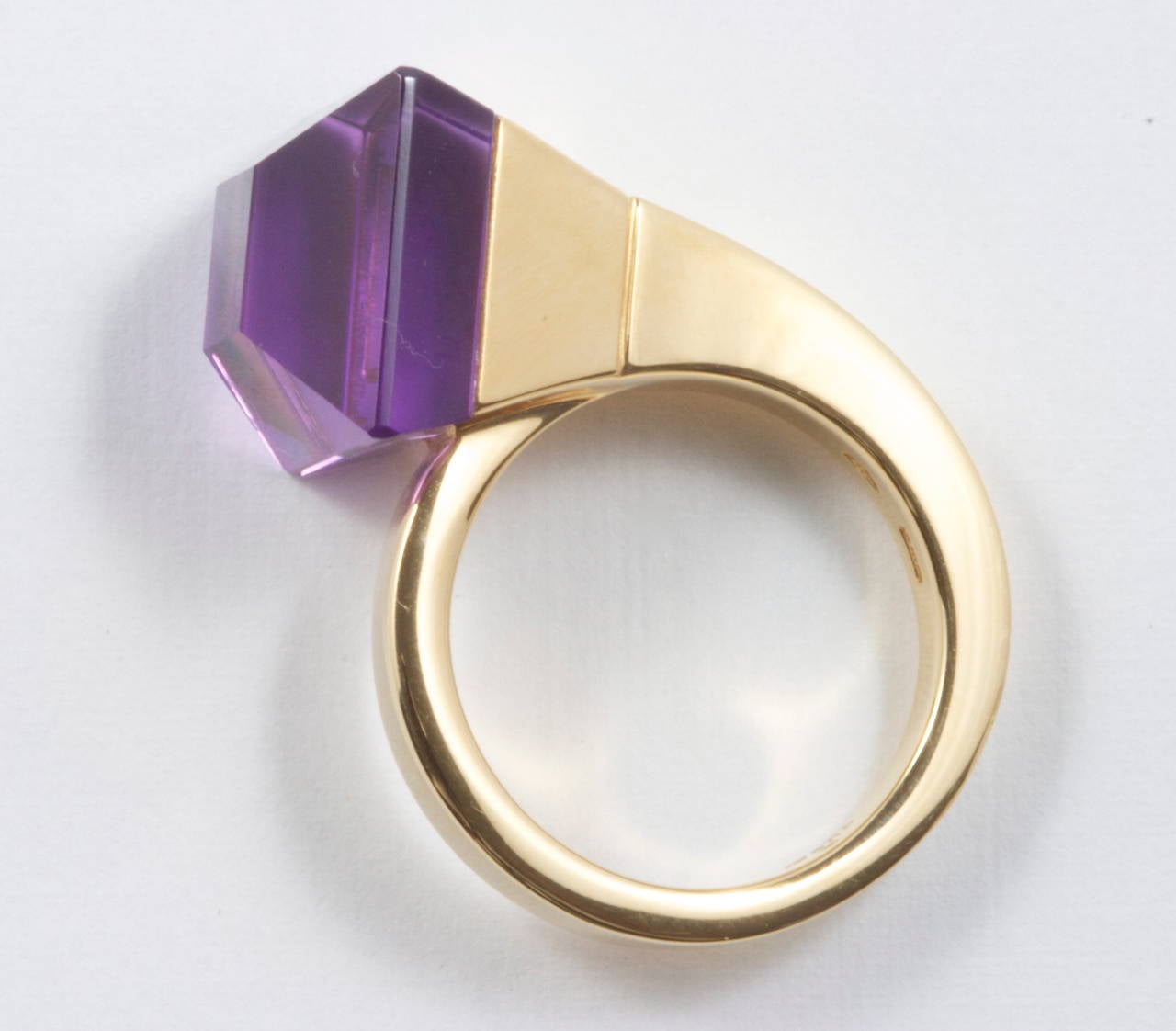 Modern Gucci Amethyst Gold Ring