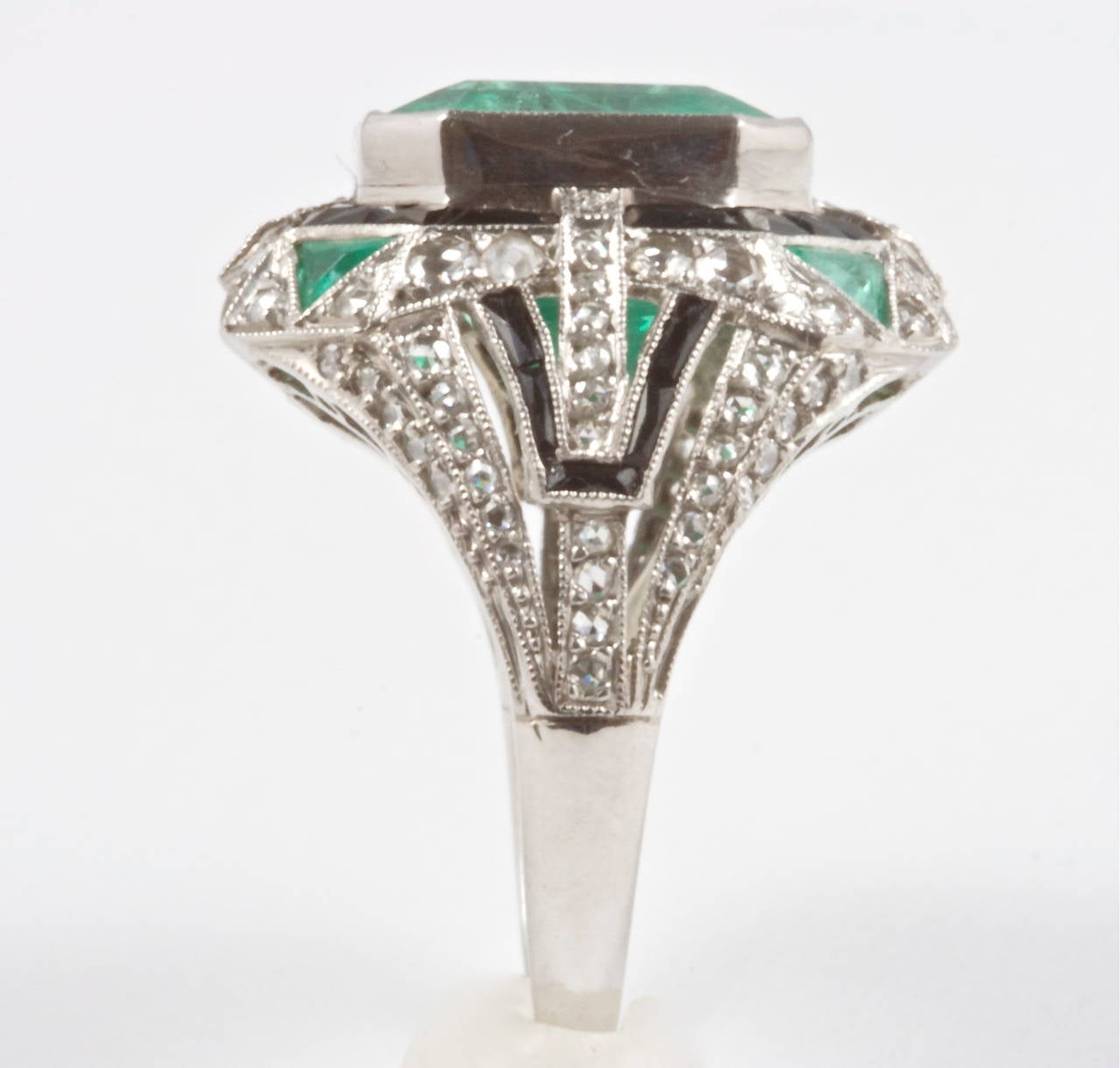 Art Deco AGL 6.11 Colombian Emerald Diamond Onyx Platinum Ring