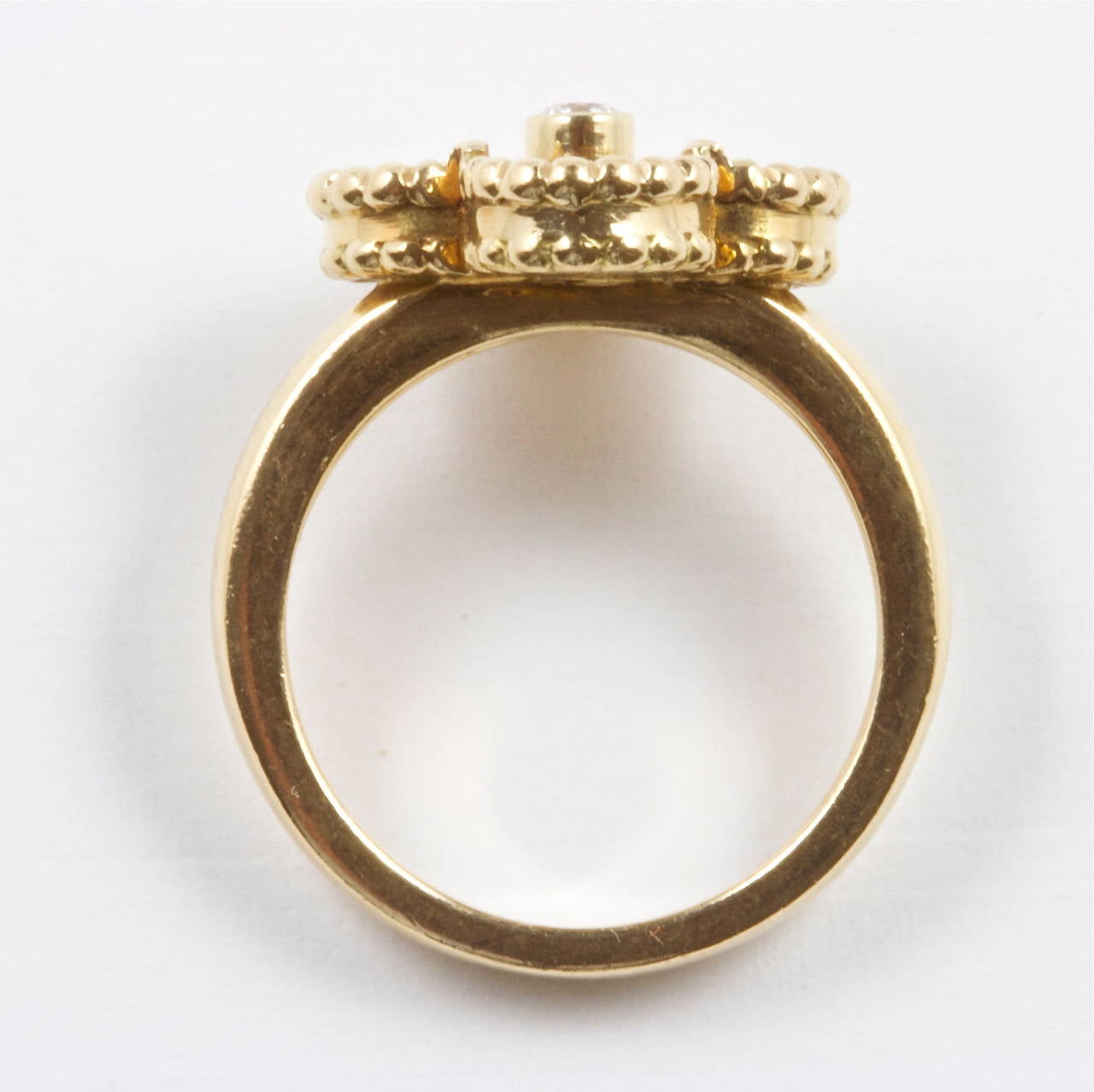 Women's Van Cleef & Arpels Coral Diamond Gold Ring