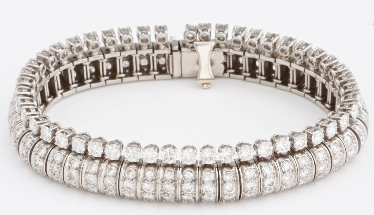 Courtly French Diamond Platinum Bracelet In Excellent Condition In Beverly Hills, CA