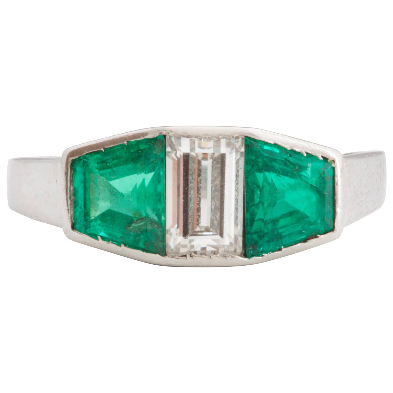 French Emerald Diamond Platinum Ring