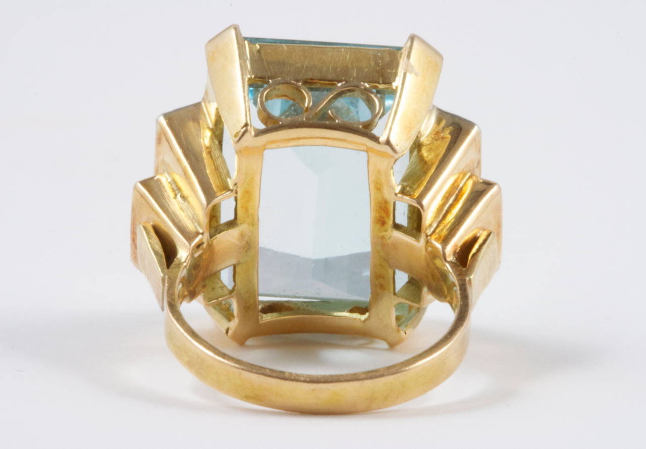 Women's Retro Light Blue Aquamarine Diamond Gold Ring
