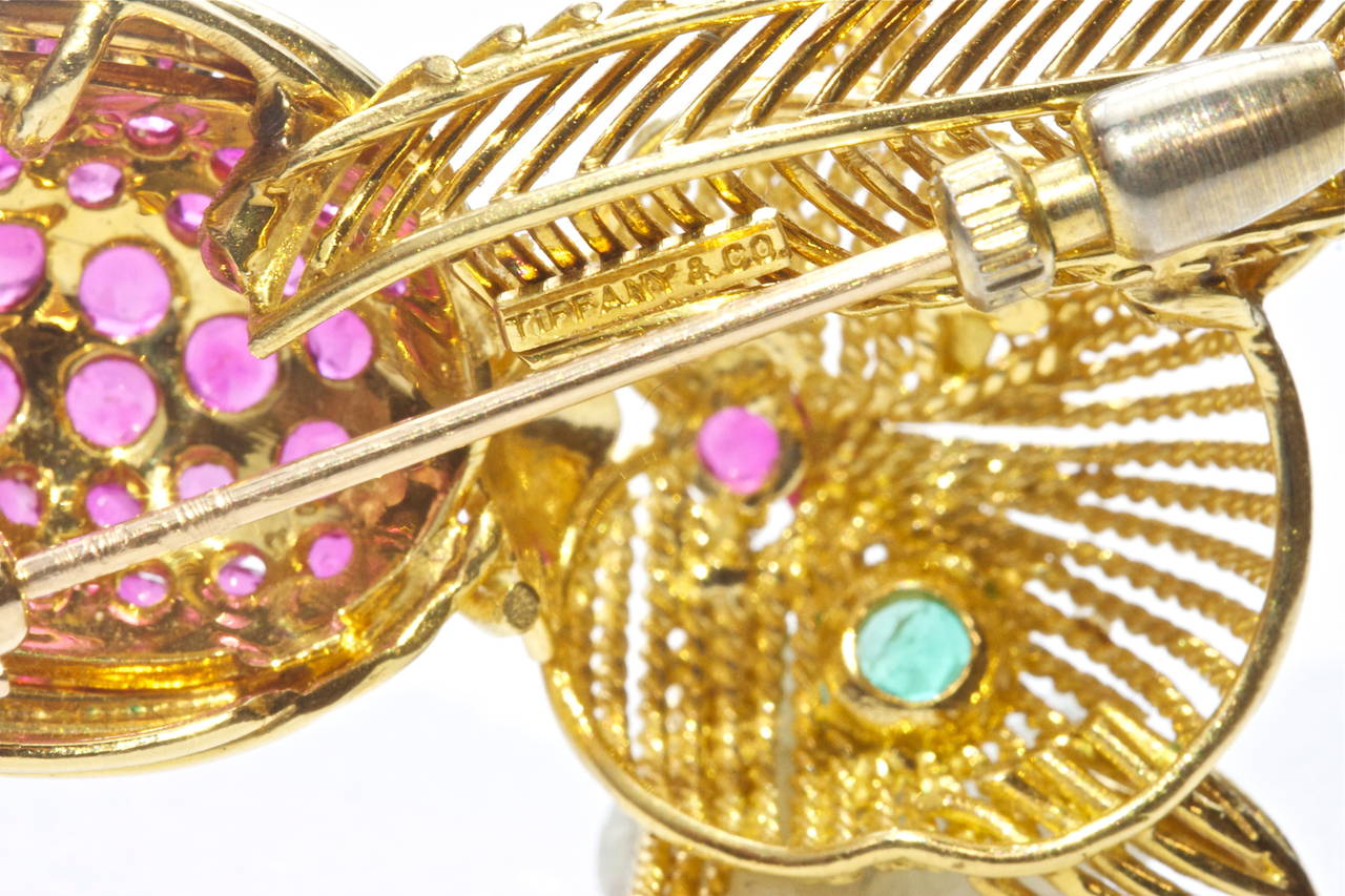 Tiffany & Co. Ruby Emerald Gold Cat Brooch In Excellent Condition In Beverly Hills, CA