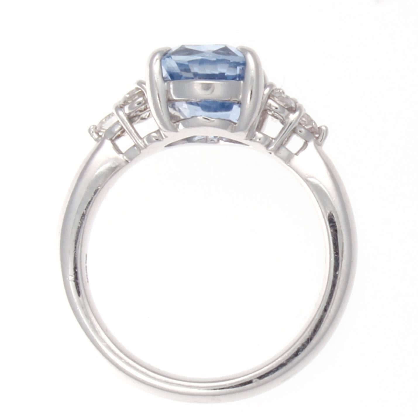 Modern Natural 4.48 Ceylon Sapphire Diamond Platinum Ring