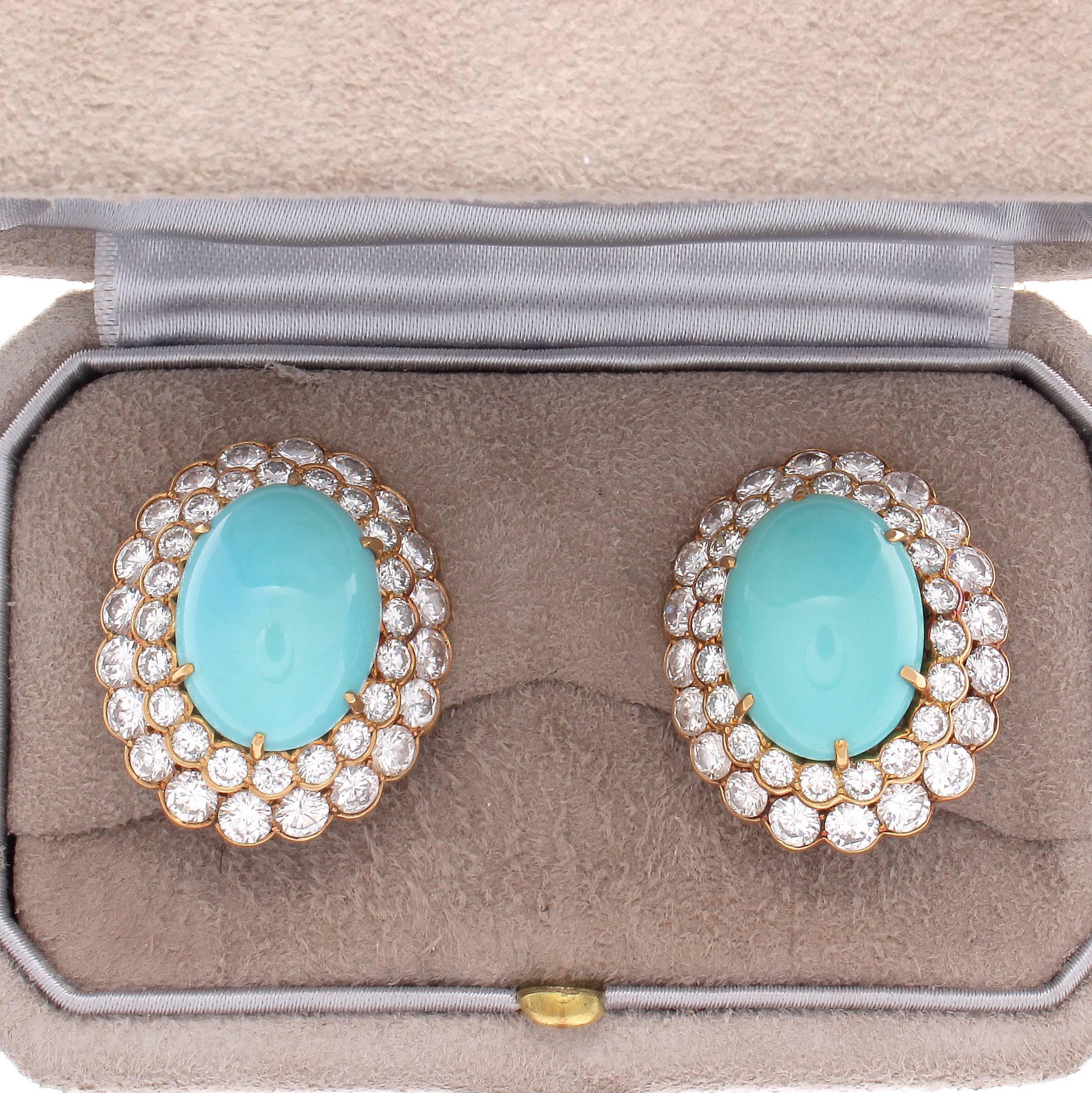  Important Van Cleef & Arpels Turquoise Diamond Gold Earrings In Excellent Condition In Beverly Hills, CA