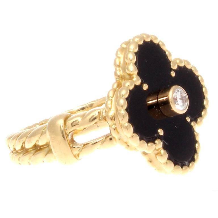 Modern Van Cleef & Arpels Alhambra Onyx Diamond Gold Ring