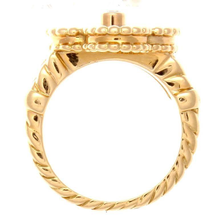 Van Cleef & Arpels Alhambra Onyx Diamond Gold Ring In Excellent Condition In Beverly Hills, CA