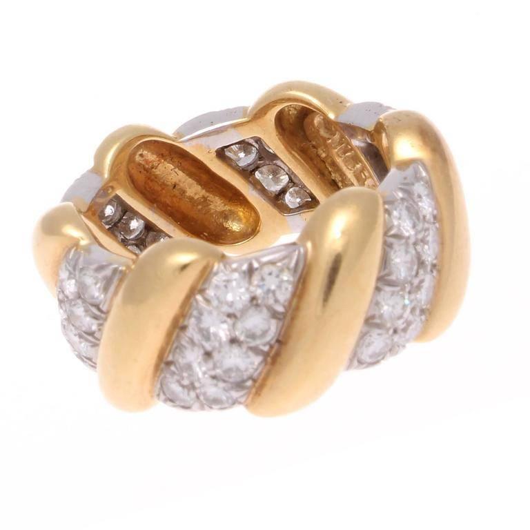 Modern David Webb Diamond Gold Ring