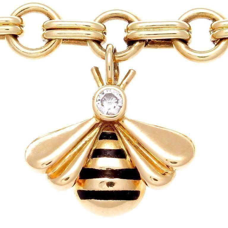 Cartier Hummel-Charme-Armband im Zustand „Hervorragend“ in Beverly Hills, CA