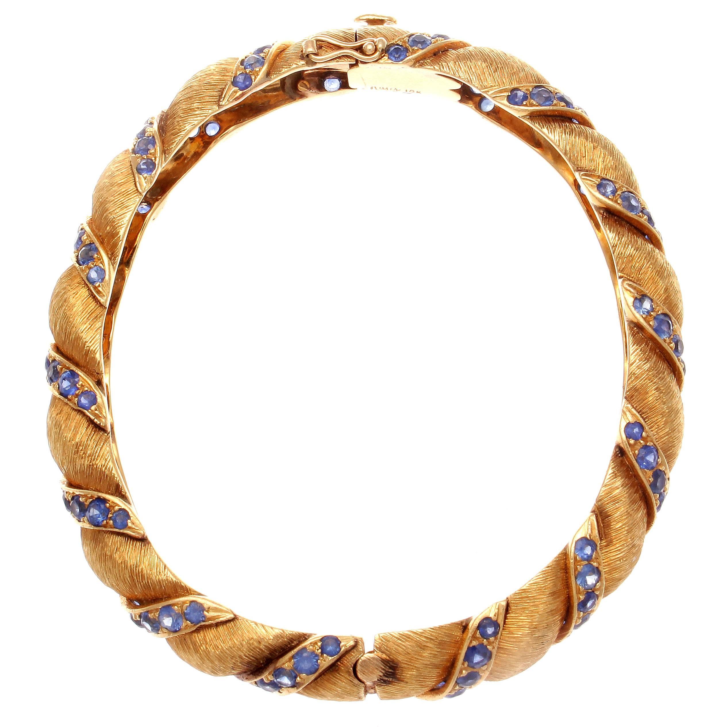 Ruser Sapphire Gold Bangle Bracelet In Excellent Condition In Beverly Hills, CA