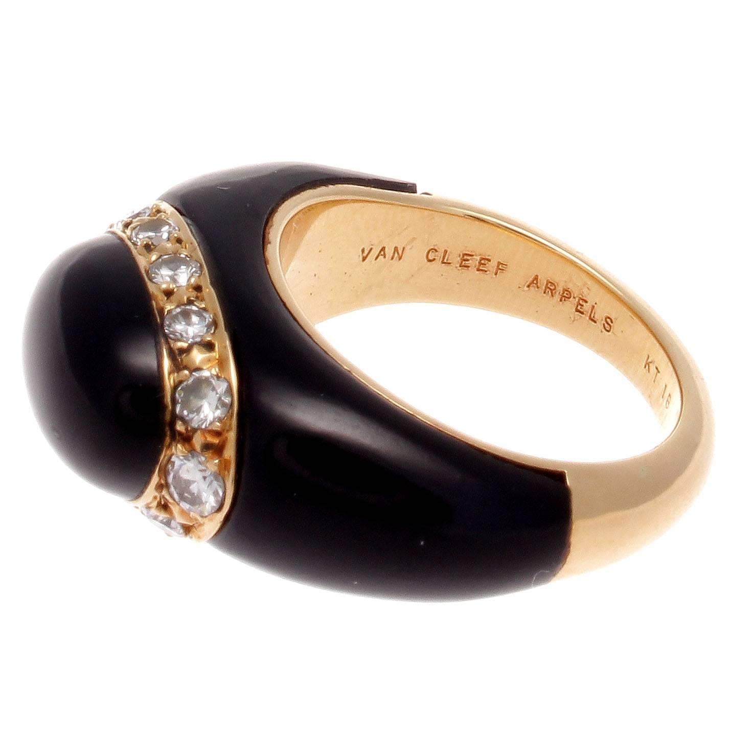 Van Cleef & Arpels Diamond Onyx Gold Ring In Excellent Condition In Beverly Hills, CA