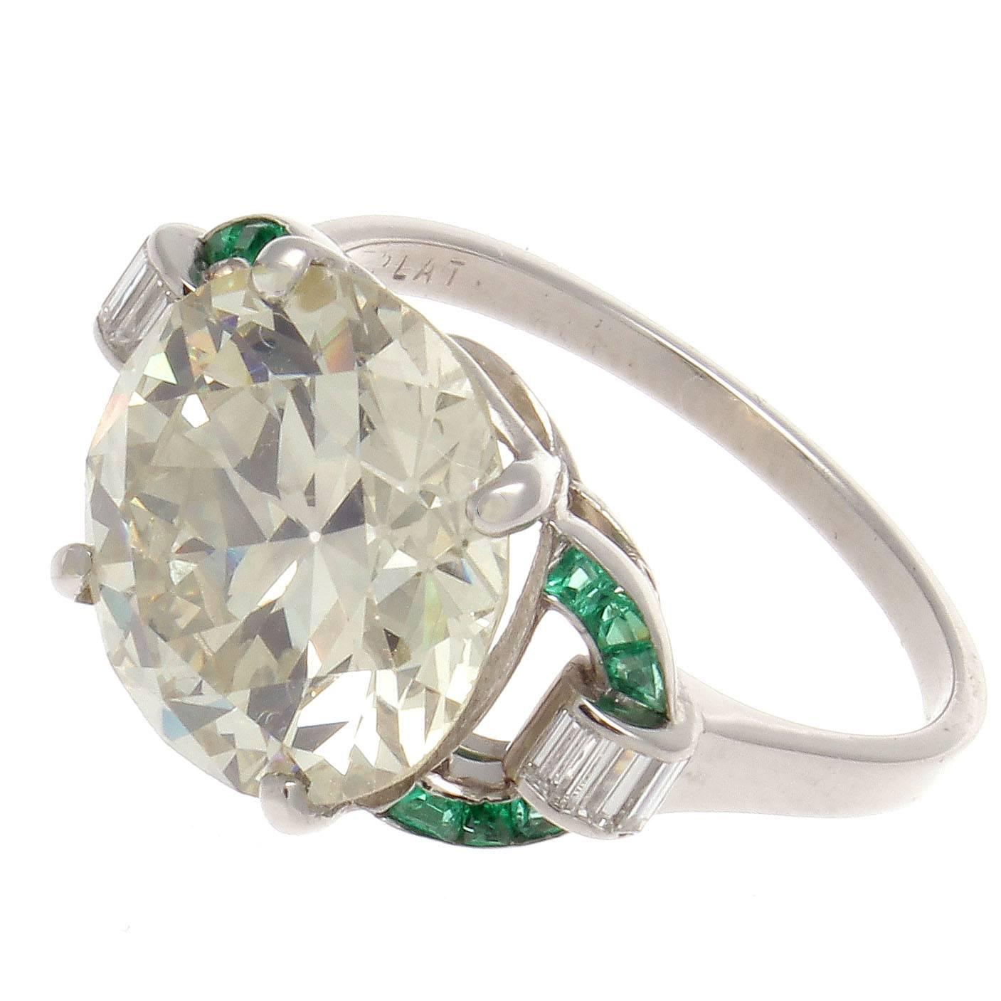 Art Deco 6.09 Carat Diamond Emerald Platinum Ring In Excellent Condition In Beverly Hills, CA