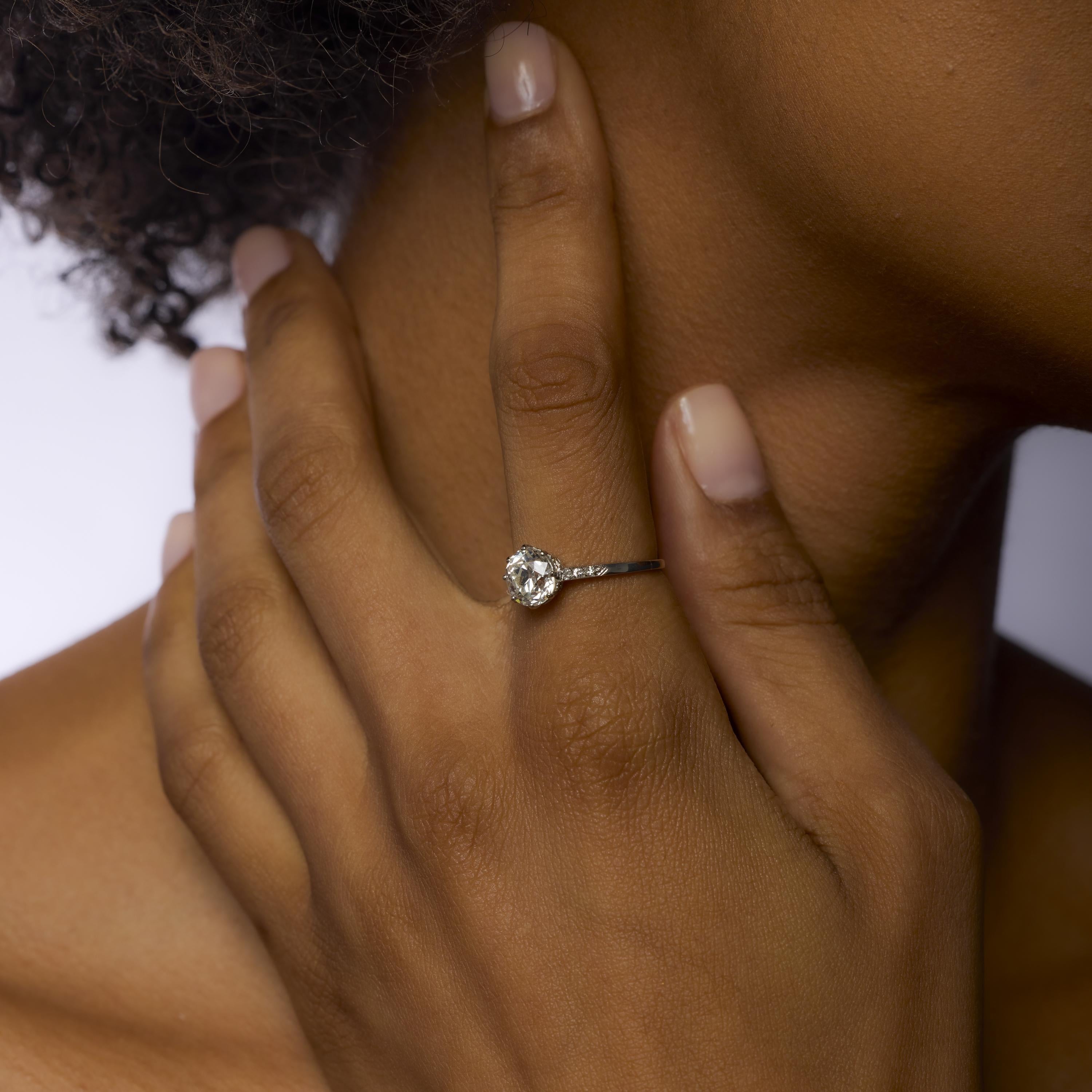 Bague de fiançailles Art déco en platine avec diamant de 1.81 carat certifié GIA Pour femmes en vente
