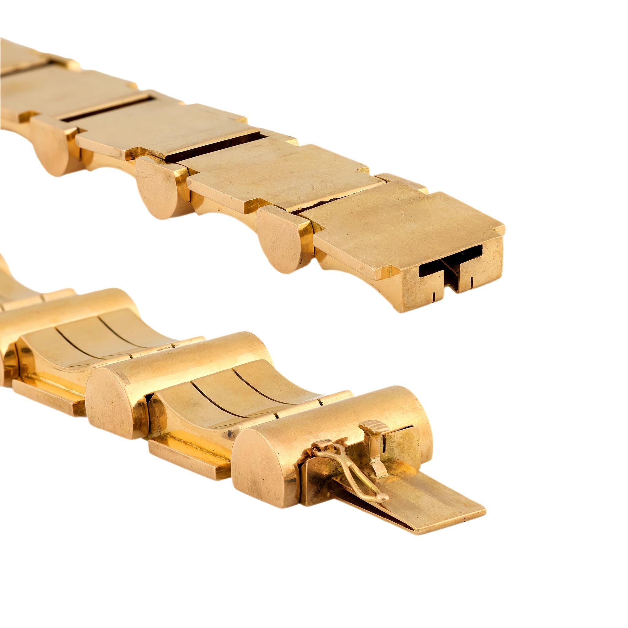Rétro Bracelet rétro français en or jaune 18k en vente