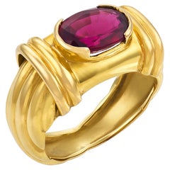 Vintage 1.60 carat rubellite tourmaline 18k yellow gold ring