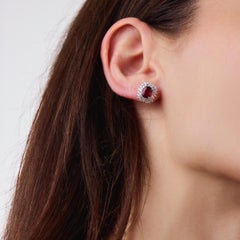 Pendientes vintage de platino con rubíes y diamantes de 1,68 quilates