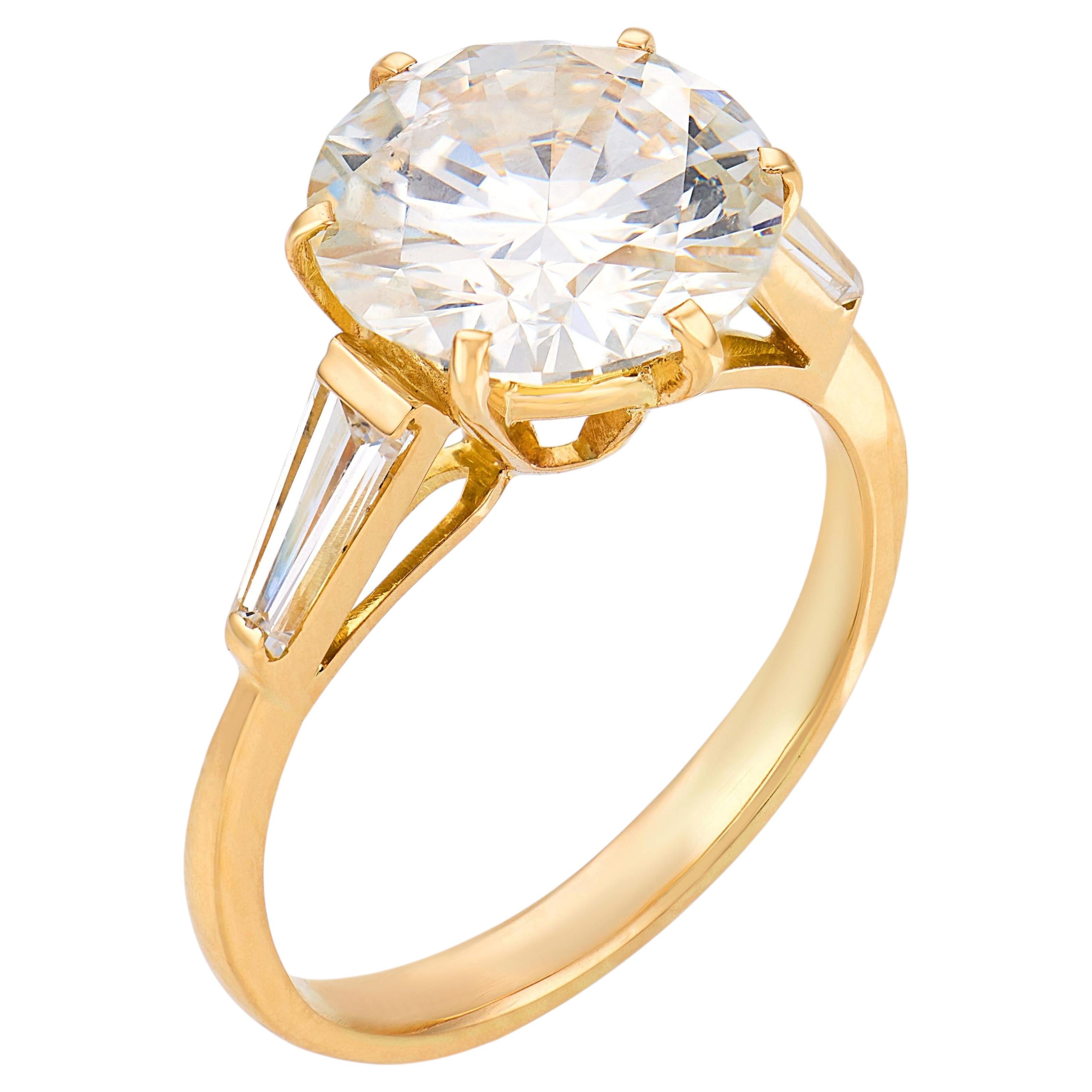 18K Gold GIA Certified 2.02ct Lozenge-Cut Diamond Ring For Sale at 1stDibs