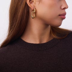Vintage 14k hammered yellow gold door knocker earrings
