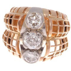 French Three-Stone Diamond Gold Ring