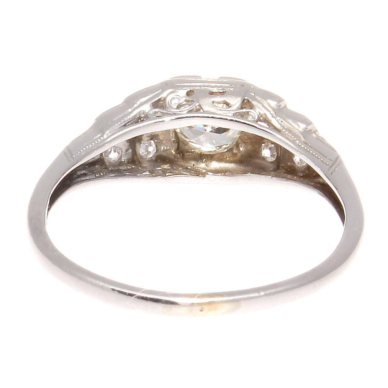Women's Art Deco Diamond Gold Engagement Ring