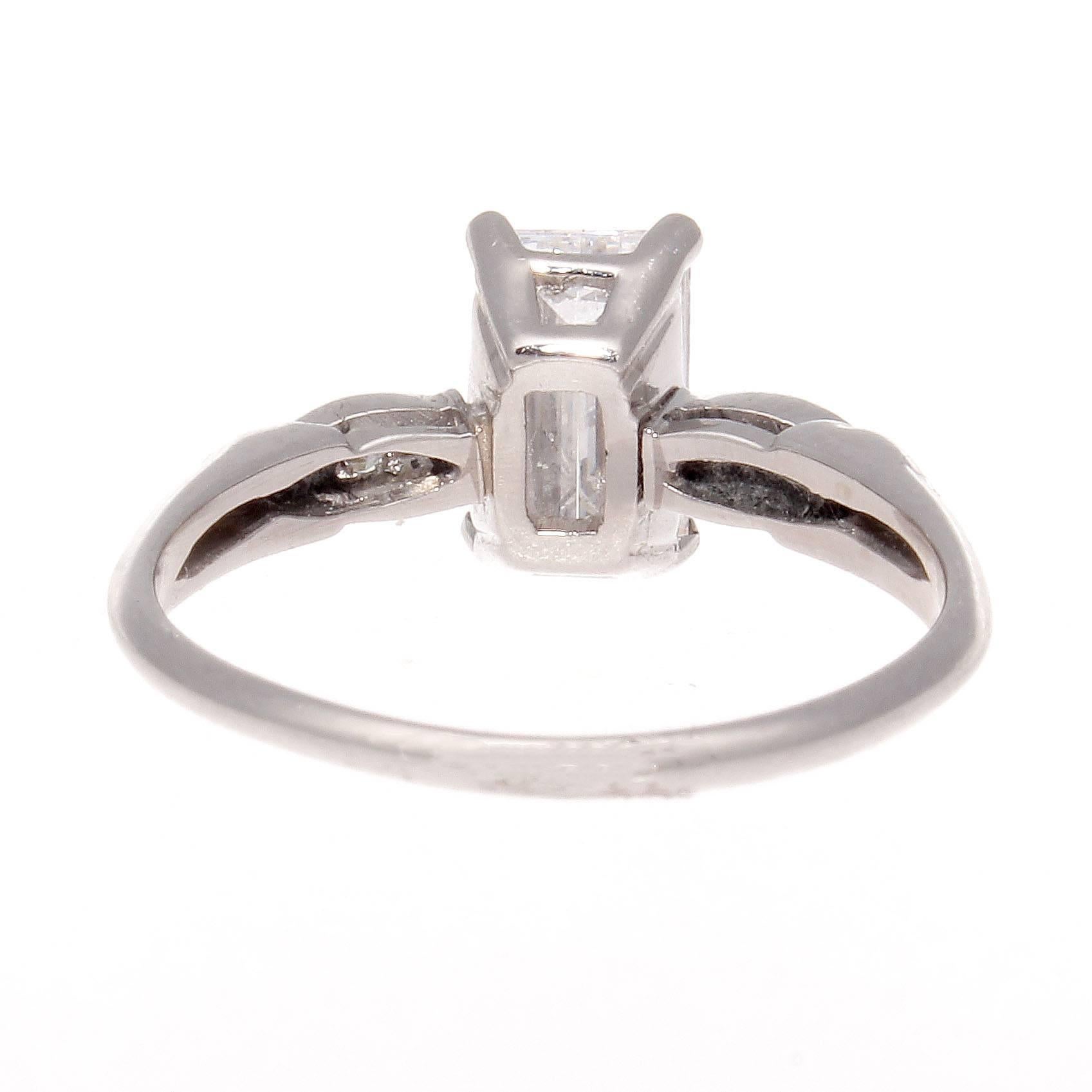 GIA 1.07 Carat Emerald Cut Diamond Platinum Engagement Ring In Excellent Condition In Beverly Hills, CA