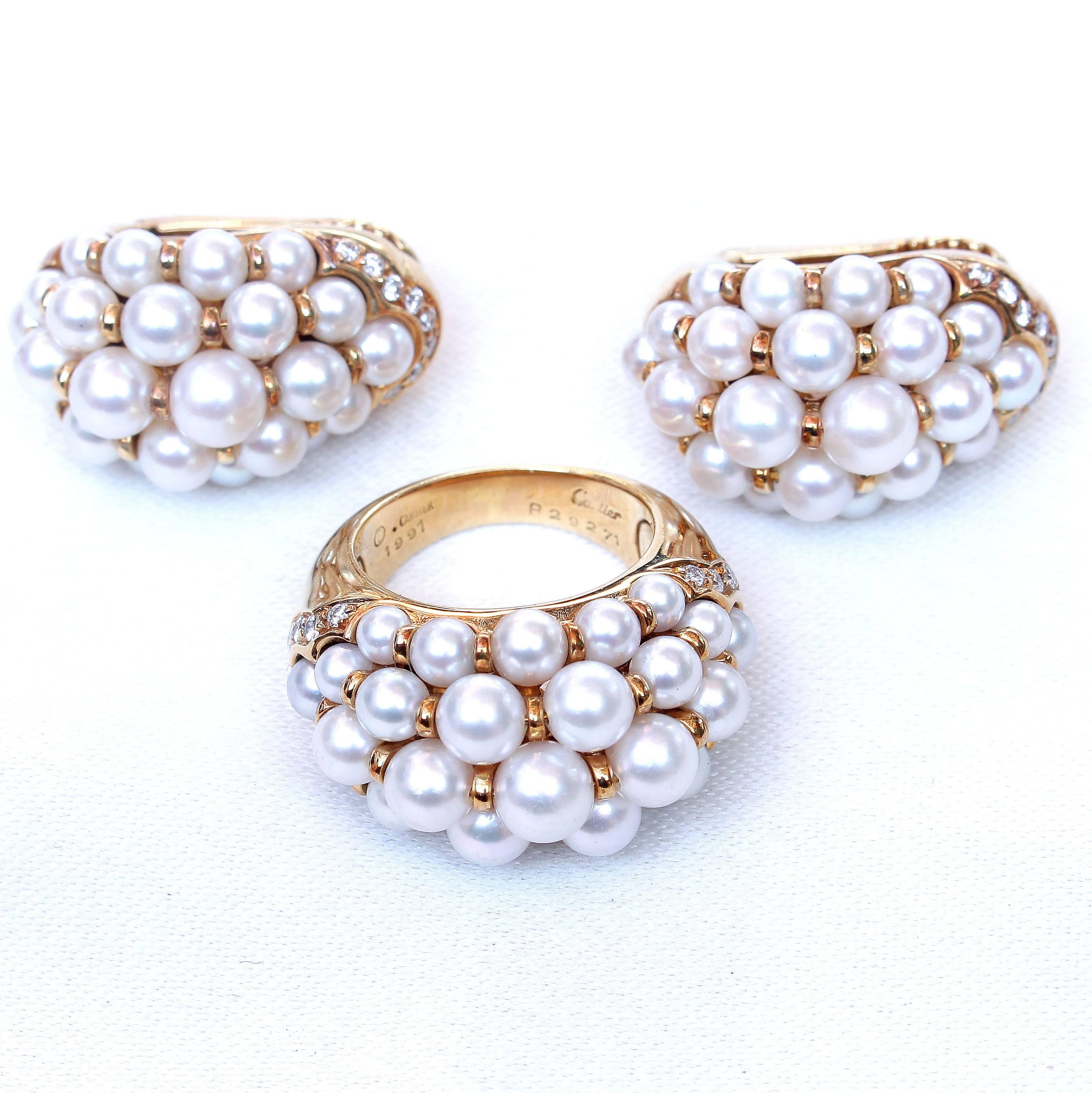 Cartier Pearl Diamond Gold Earrings In New Condition In Beverly Hills, CA