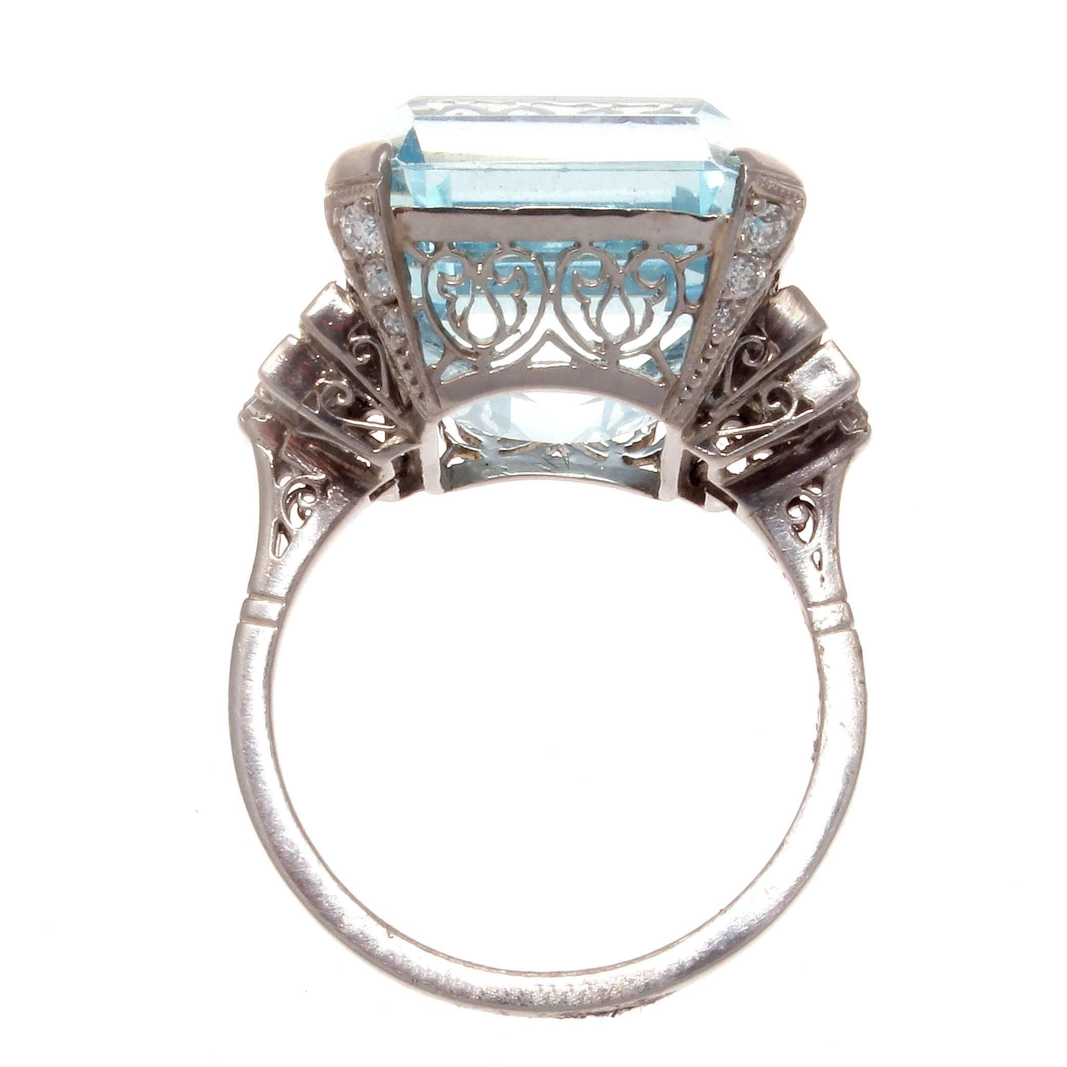 Retro Inspired 20.50 Carat Aquamarine Diamond Platinum Ring In New Condition In Beverly Hills, CA