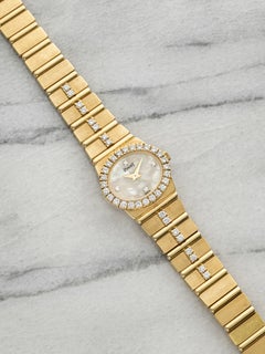 Vintage Piaget Lady Polo aus den 1970er Jahren, Modell 8306 C702, 18 Karat Gelbgold, Perlmutt-Zifferblatt mit Diamanten, Quarzwerk, 22 mm