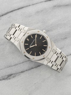 Vintage 1980s Audemars Piguet Royal Oak 56303ST Steel Black Dial Quartz 33mm