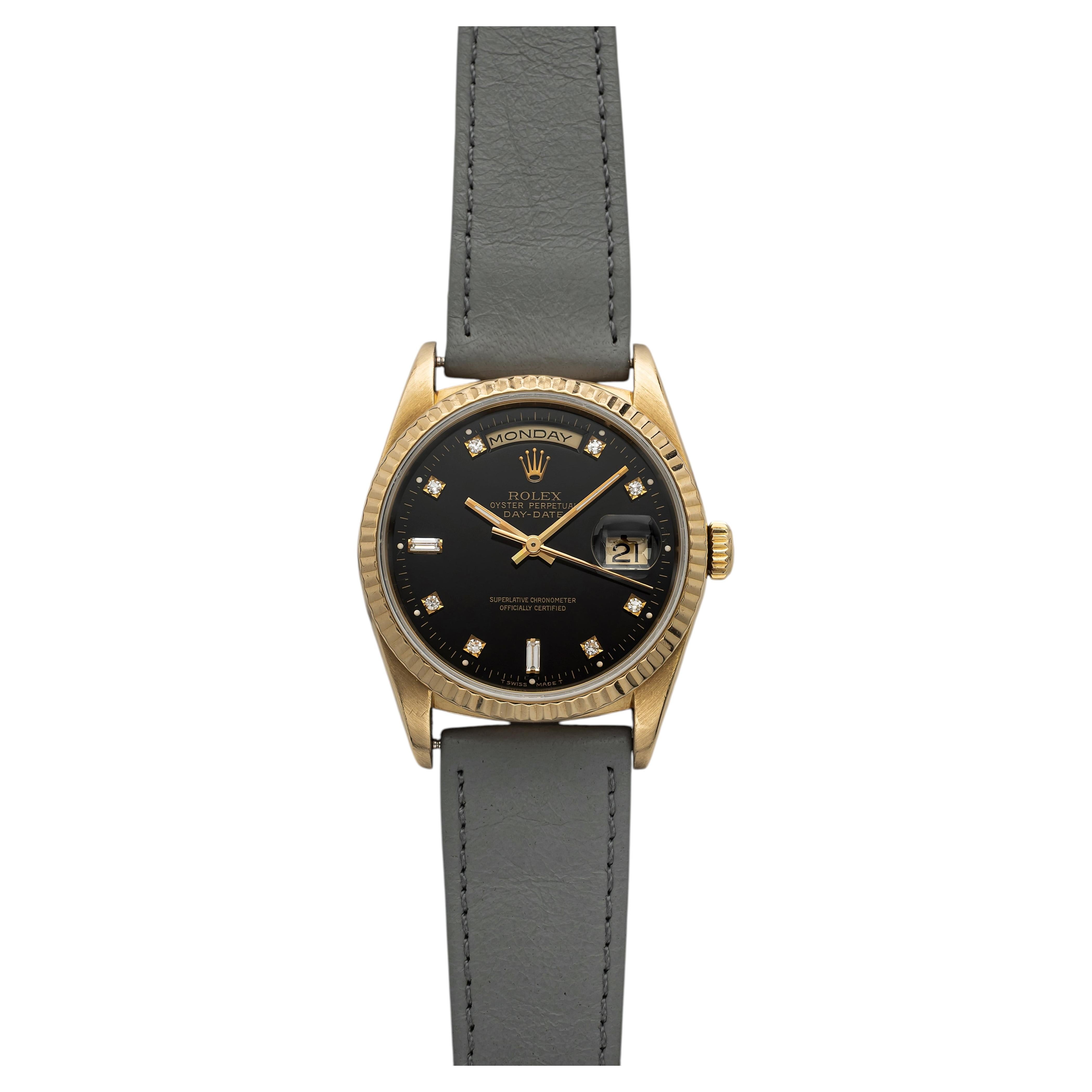 Rolex Day-Date 18238, Baujahr 1995, 18 Karat Gelbgold, schwarzes Zifferblatt mit Diamanten, Automatikwerk, 36 mm im Angebot