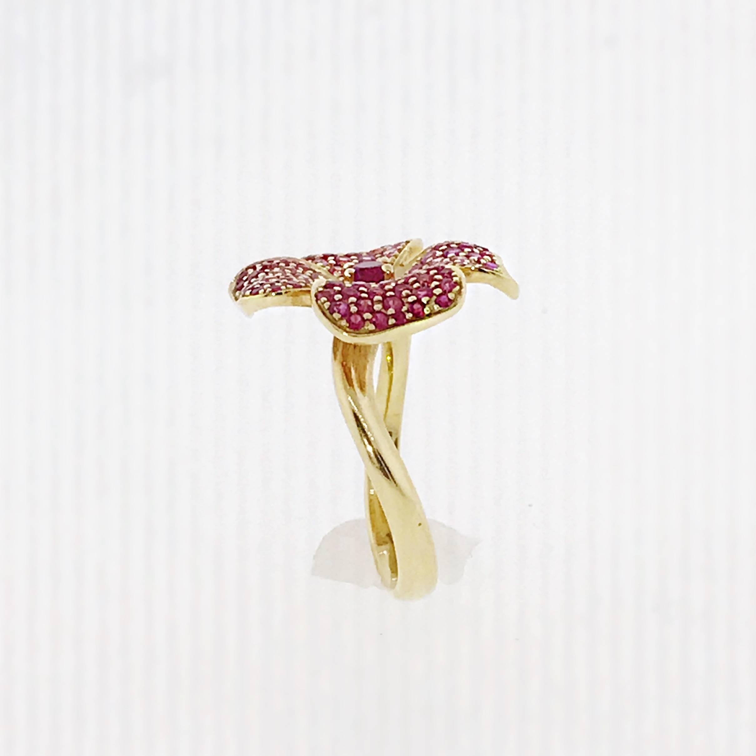 Women's Ruby Pink Sapphire Yellow Gold Flower Ring For Sale