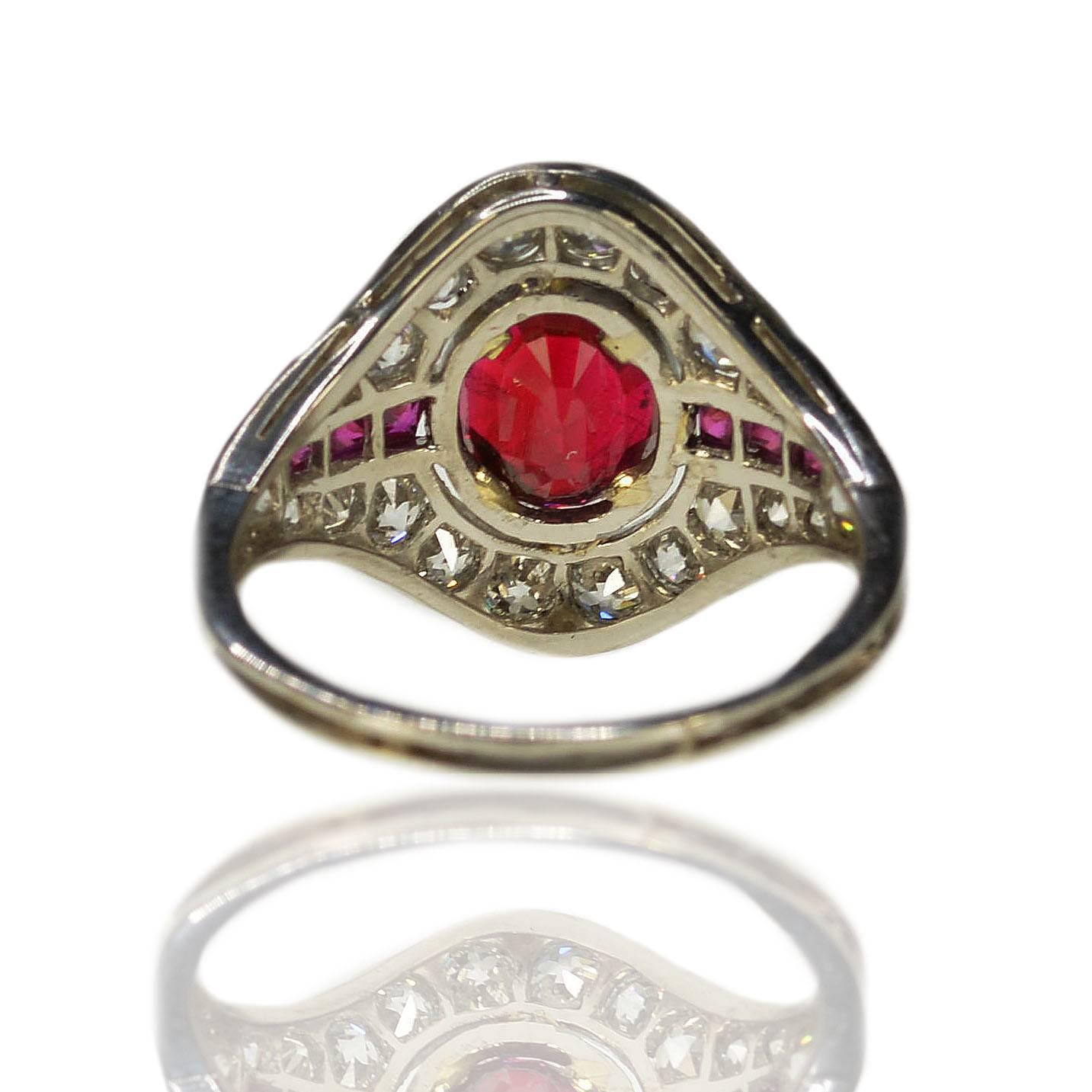 Art Deco Burma Ruby Platinum Ring In Excellent Condition In Sarasota, FL