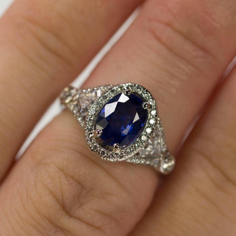 Royal Blue Sapphire Platinum Ring For Sale at 1stDibs