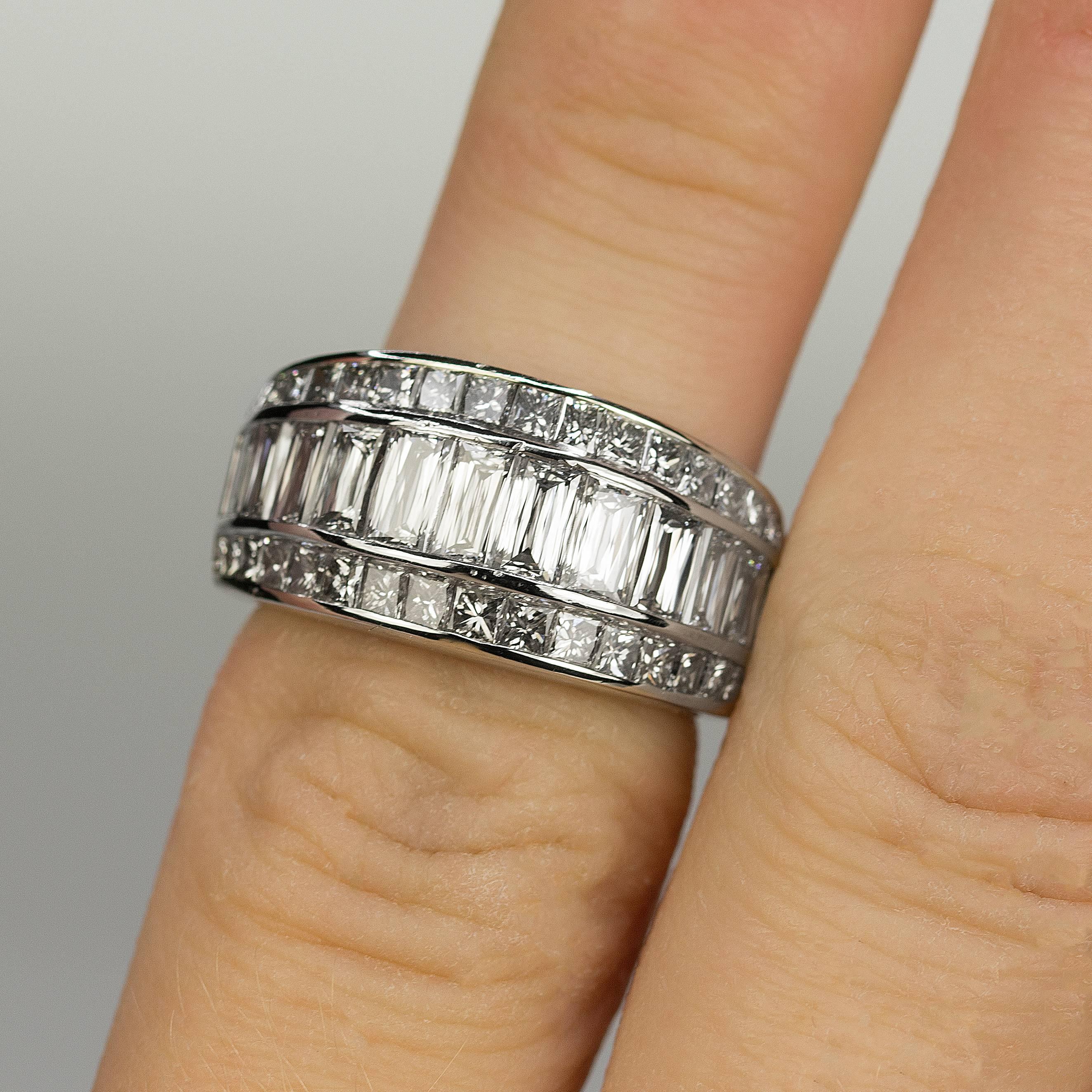 Christopher Designs Platinum Diamond Ring In Excellent Condition In Sarasota, FL
