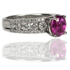 Anillo de zafiro rosa de Birmania