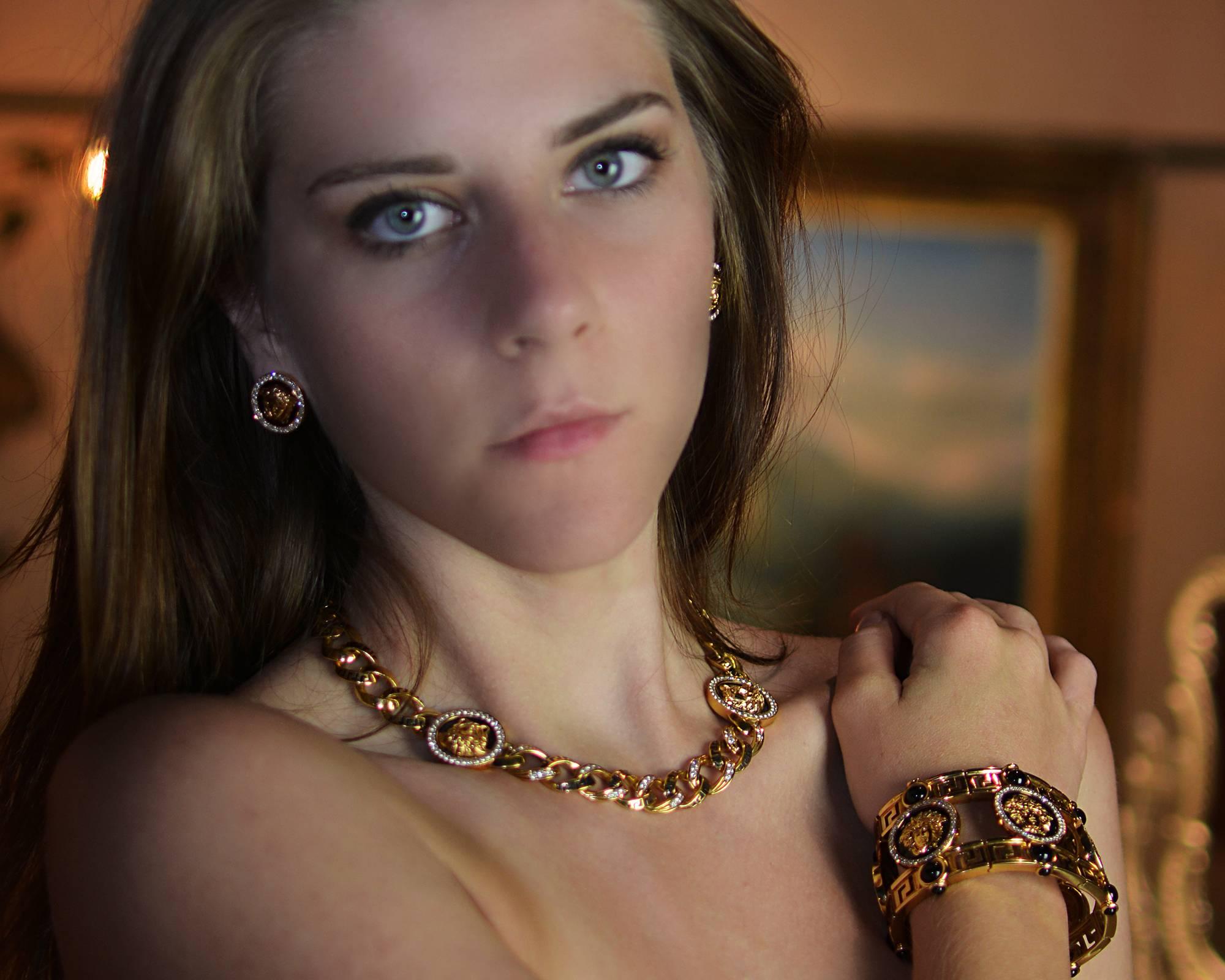 Versace Gold 