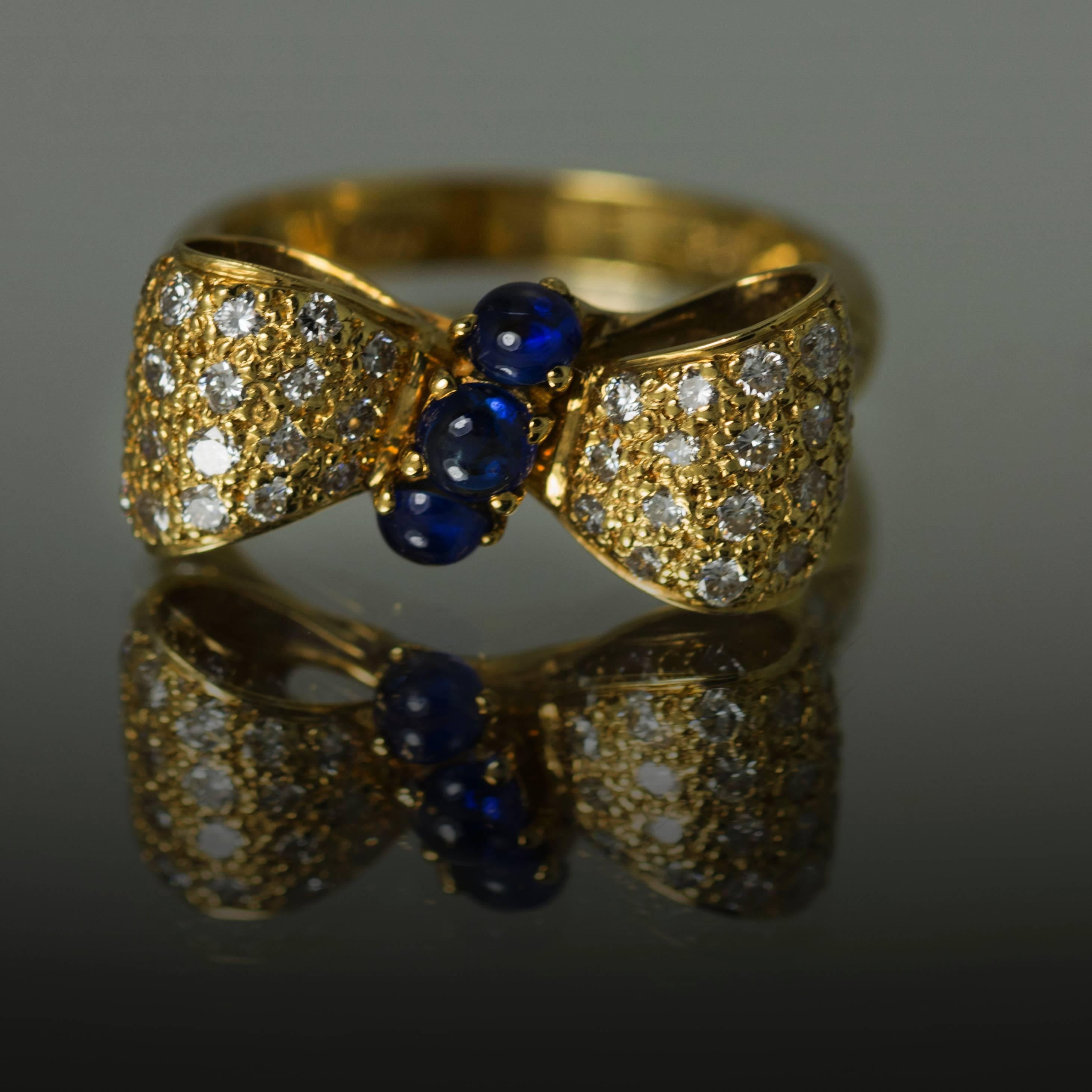 Sapphire Diamond Gold Bow Ring  In Excellent Condition For Sale In Sarasota, FL