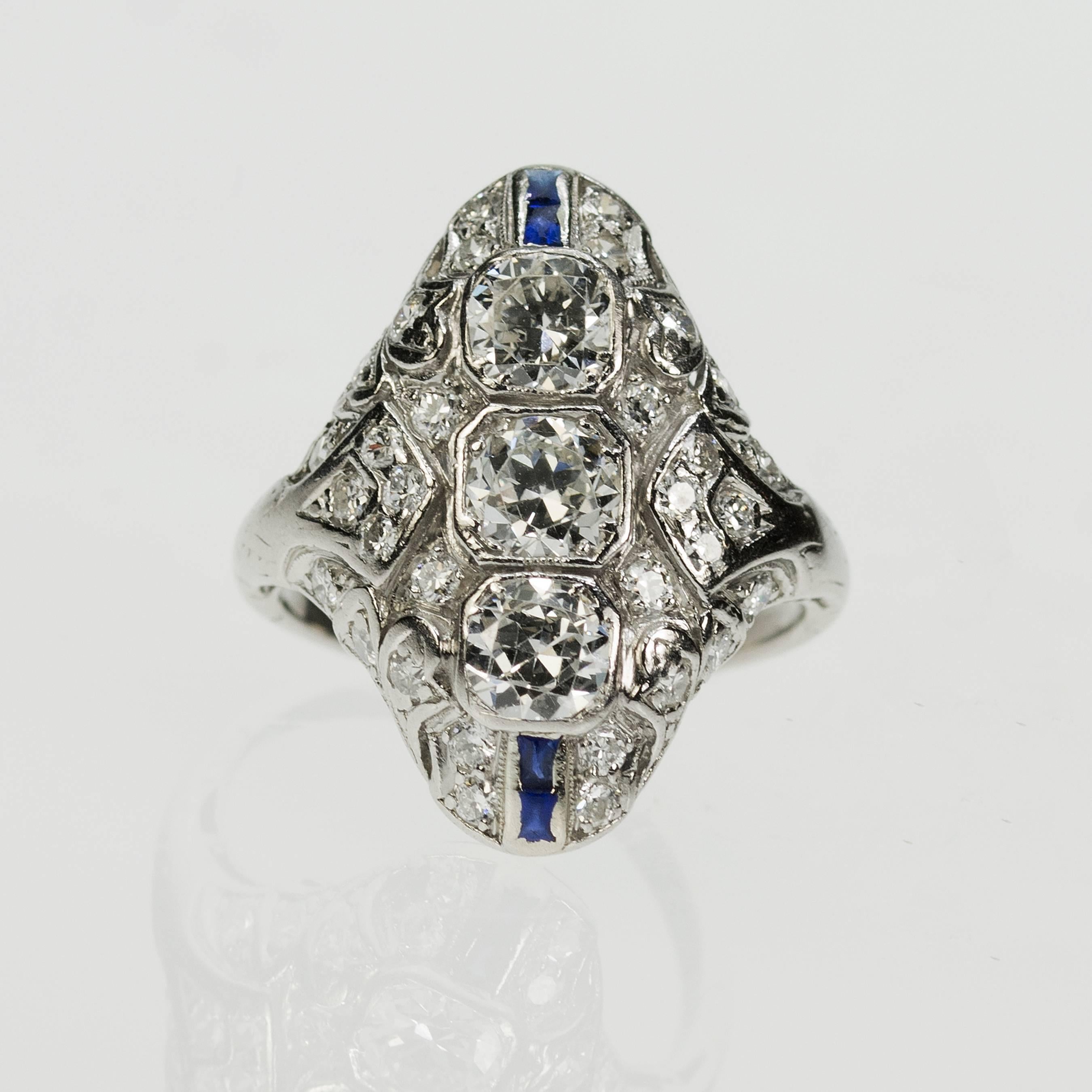 Art Deco Platinum Ring In Excellent Condition For Sale In Sarasota, FL