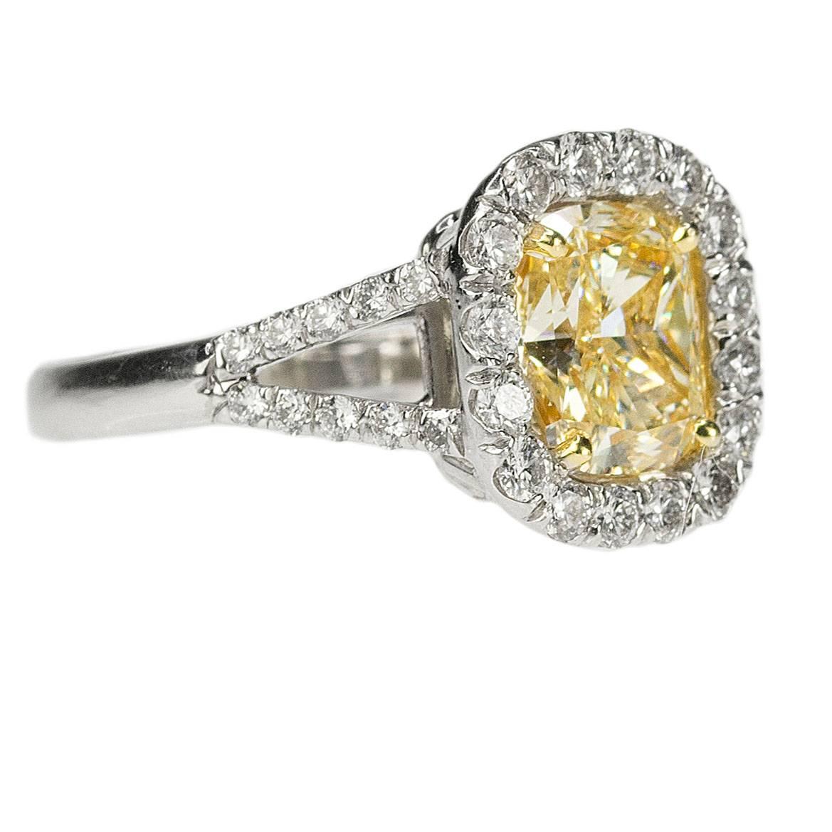 Canary Yellow Diamond Gold Platinum Ring In Excellent Condition In Sarasota, FL