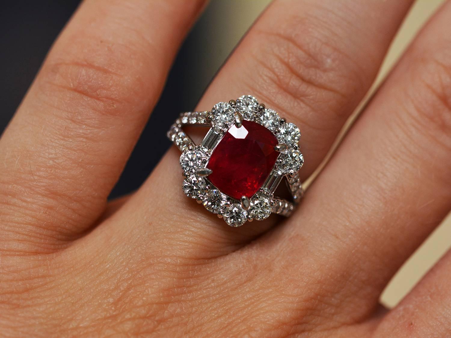 Stunning No Heat GIA Certified Ruby Diamond Platinum Ring For Sale 2