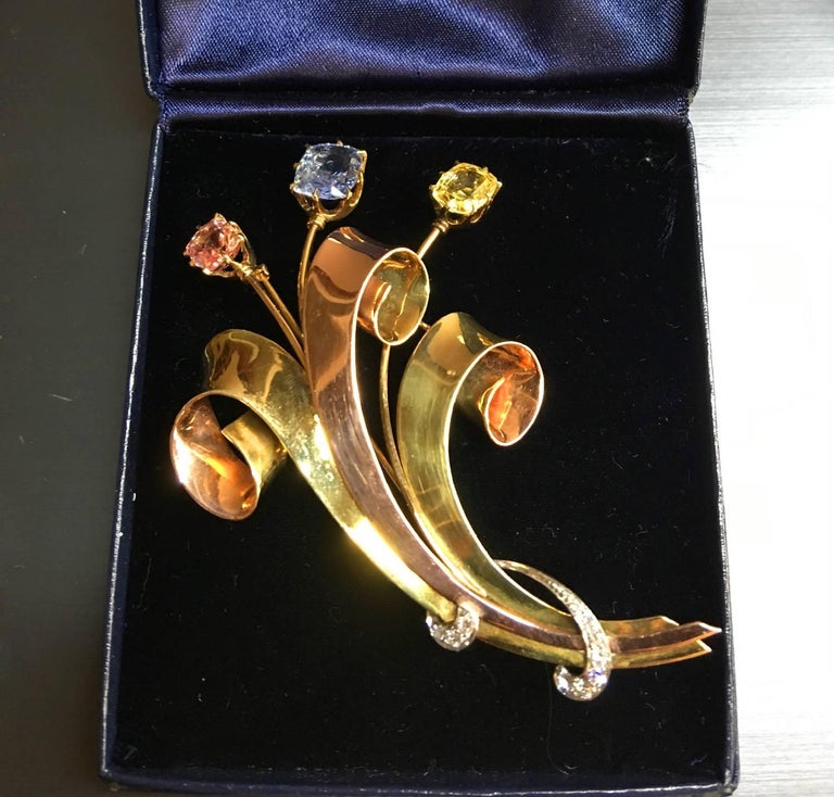 Women's or Men's Tiffany & Co. Retro Sapphire Diamond Gold Brooch For Sale