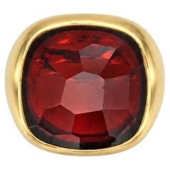 18k Yellow gold garnet Pomellato statement ring, Italy