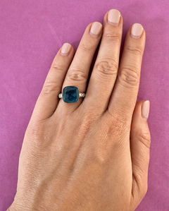 Pomellato Nudo Maxi ring diamond and London blue Topaz