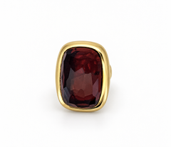 18k Yellow gold cocktail garnet Pomellato statement ring, Italy