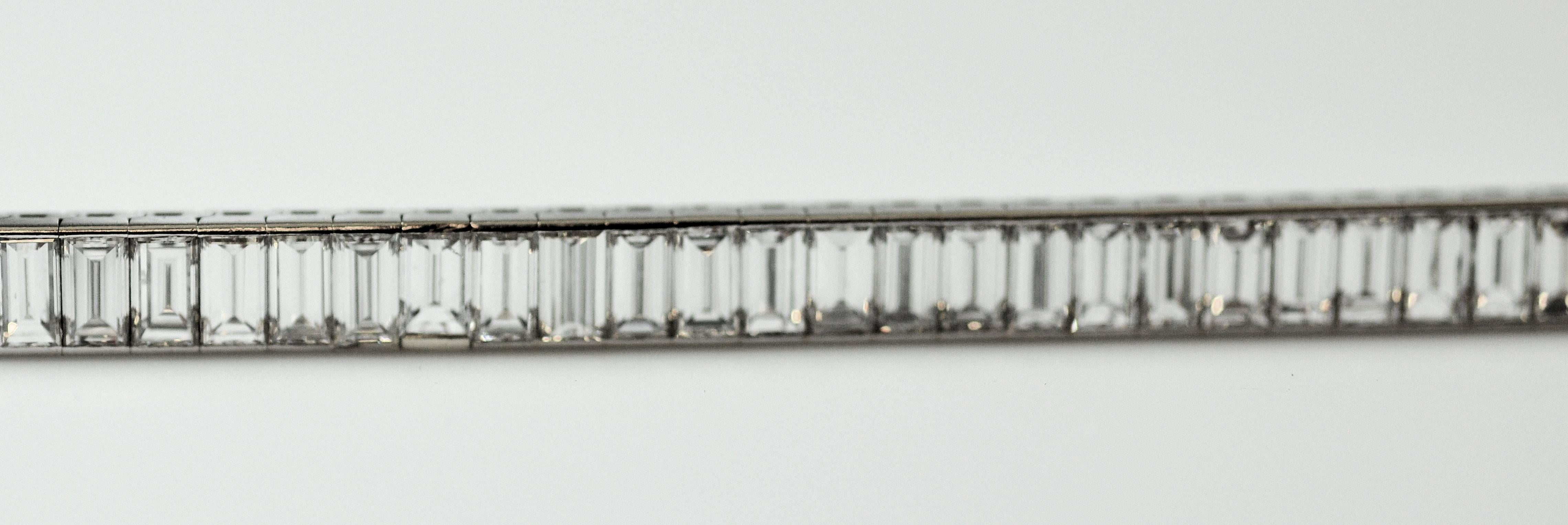 Baguette Diamond Gold Line Bracelet 1