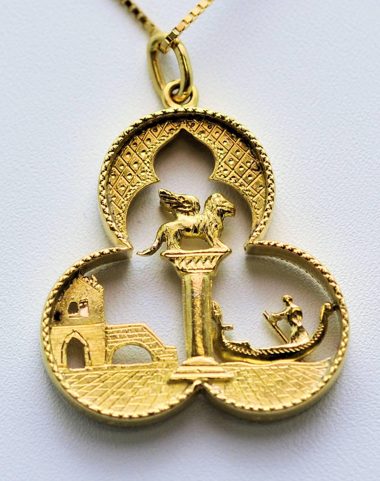1960s G. Nardi Venice Pendant 18K In Excellent Condition In Dallas, TX